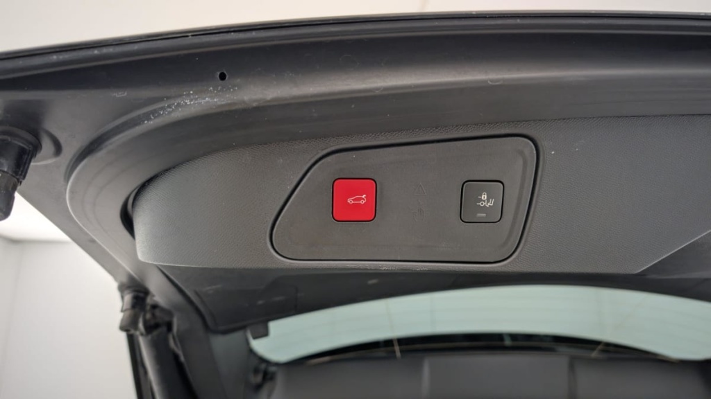 PEUGEOT 3008 Hybrid 136 e-DCS6 Allure Pack - ref: 1-346690 - Photo 20