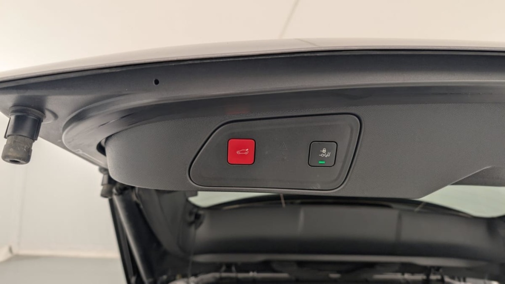 PEUGEOT 3008 Hybrid 136 e-DCS6 Allure Pack - ref: 1-346693 - Photo 19