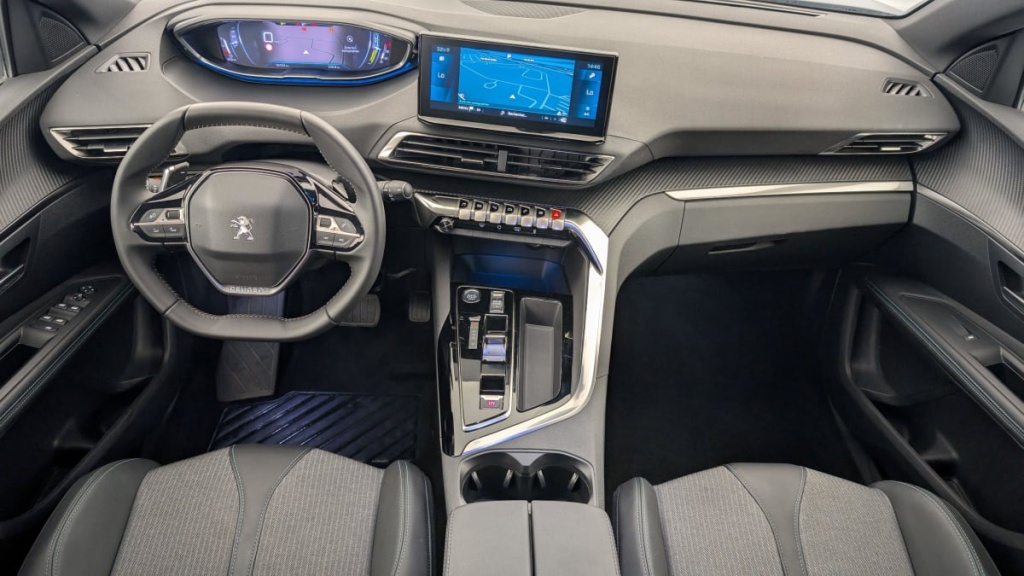 PEUGEOT 3008 Hybrid 136 e-DCS6 Allure Pack - ref: 1-346697 - Photo 13