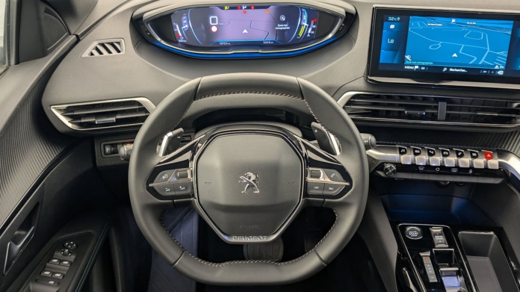 PEUGEOT 3008 Hybrid 136 e-DCS6 Allure Pack - ref: 1-346697 - Photo 14