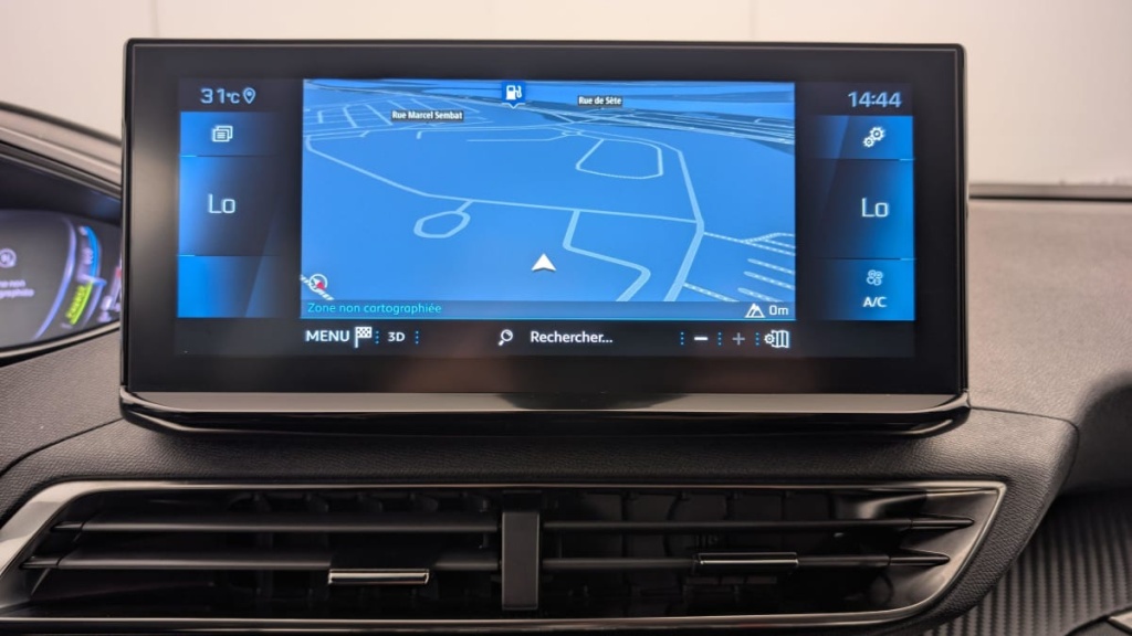 PEUGEOT 3008 Hybrid 136 e-DCS6 Allure Pack - ref: 1-346697 - Photo 17