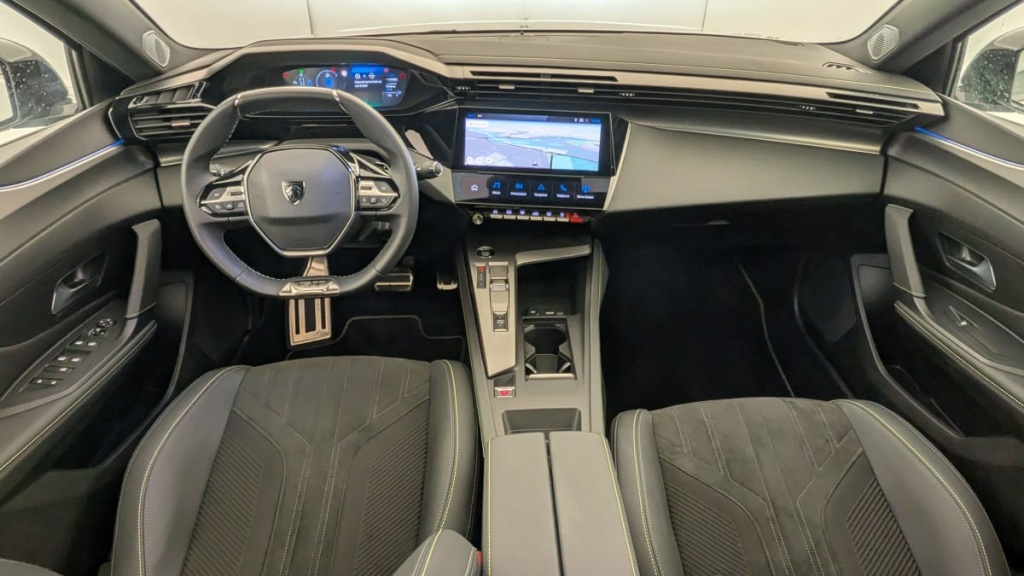 PEUGEOT 408 PHEV 180 e-EAT8 GT - ref: 1-346727 - Photo 12