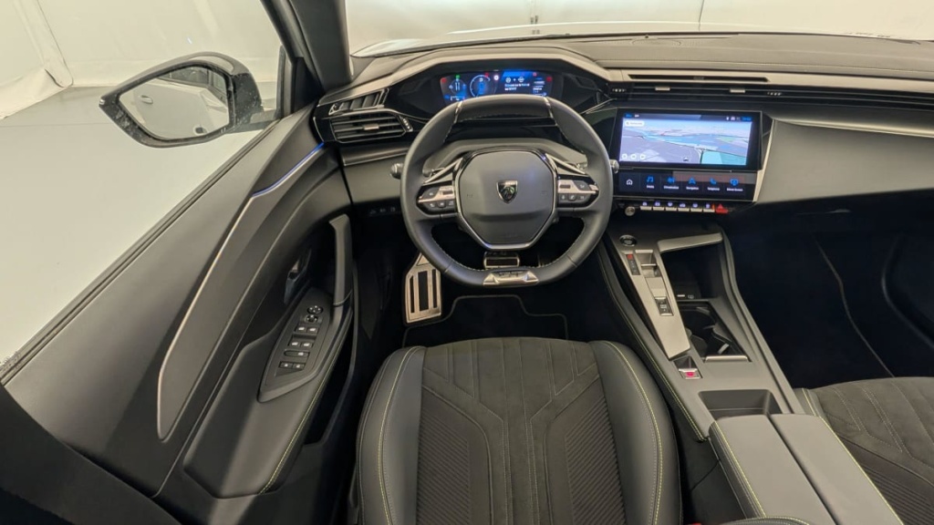 PEUGEOT 408 PHEV 180 e-EAT8 GT - ref: 1-346727 - Photo 13