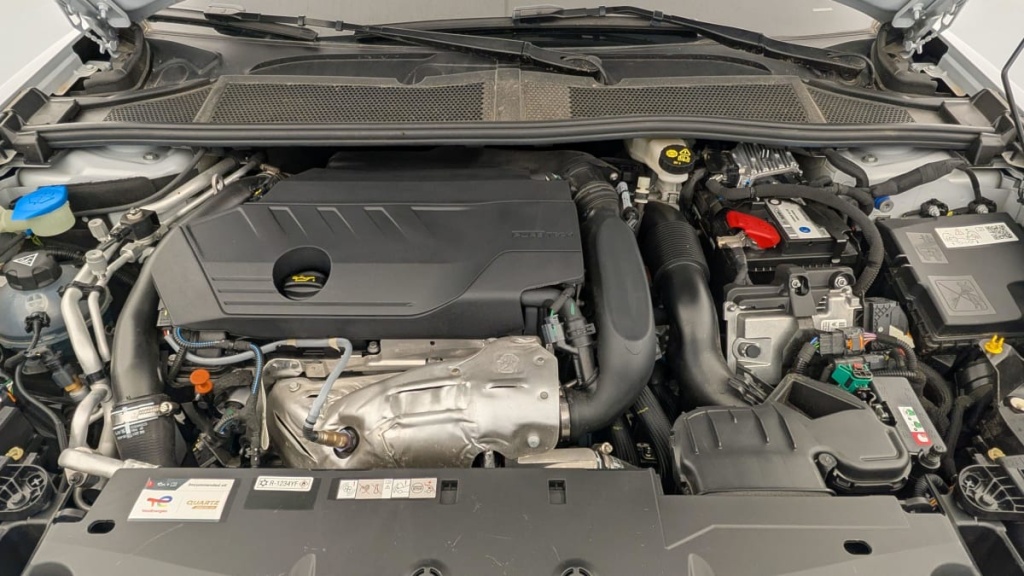 PEUGEOT 408 PHEV 180 e-EAT8 GT - ref: 1-346727 - Photo 15