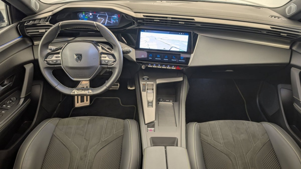 PEUGEOT 408 PHEV 180 e-EAT8 GT - ref: 1-346738 - Photo 13