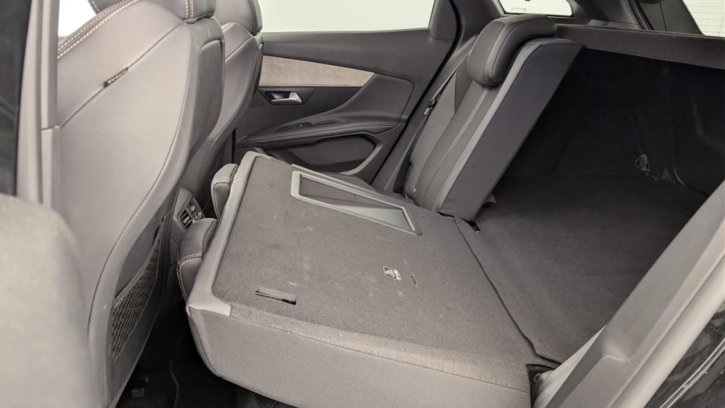 PEUGEOT 3008 Hybrid4 300 e-EAT8 GT - ref: 1-346740 - Photo 12