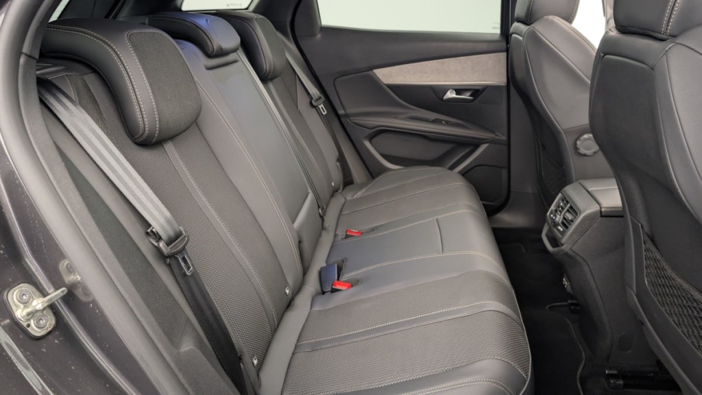 PEUGEOT 3008 Hybrid4 300 e-EAT8 GT - ref: 1-346773 - Photo 10
