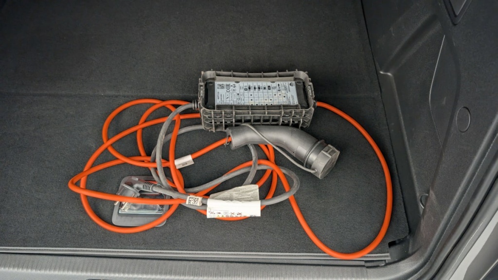 PEUGEOT 3008 Hybrid4 300 e-EAT8 GT - ref: 1-346775 - Photo 20