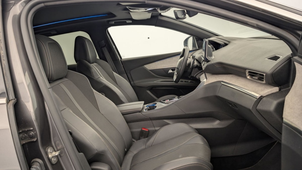 PEUGEOT 3008 Hybrid4 300 e-EAT8 GT - ref: 1-346777 - Photo 9