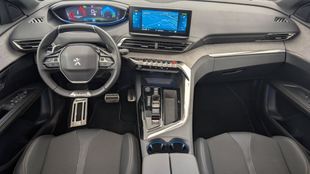 PEUGEOT 3008 Hybrid4 300 e-EAT8 GT - ref: 1-346778 - Photo 12