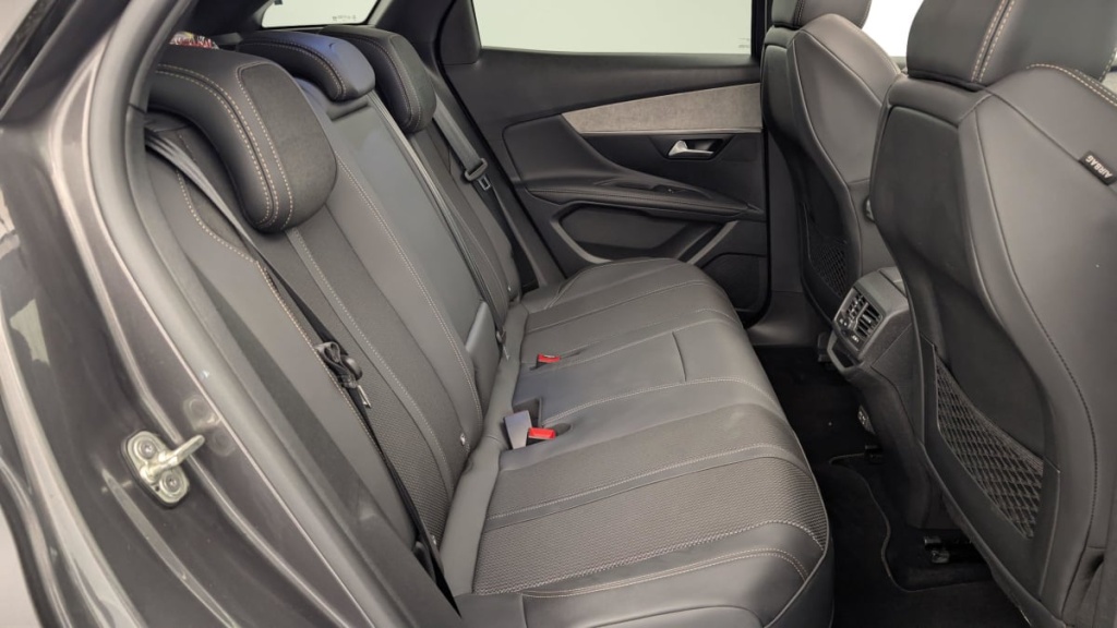 PEUGEOT 3008 Hybrid 225 e-EAT8 GT - ref: 1-346808 - Photo 10