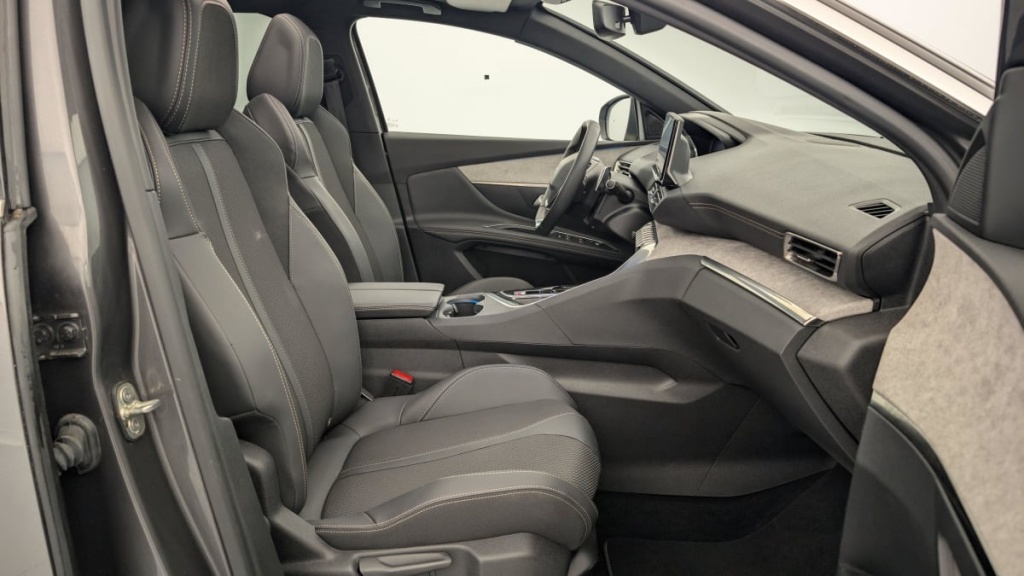 PEUGEOT 3008 Hybrid 225 e-EAT8 GT - ref: 1-346808 - Photo 9