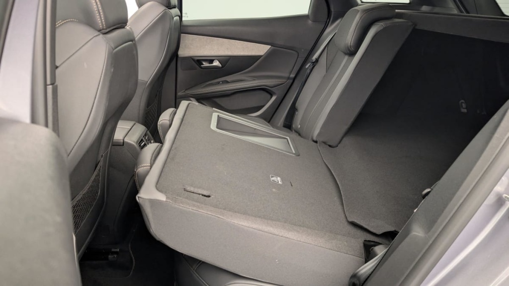 PEUGEOT 3008 Hybrid 225 e-EAT8 GT - ref: 1-346810 - Photo 12
