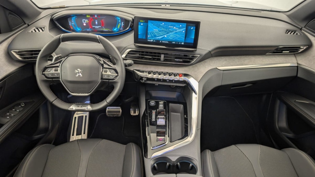 PEUGEOT 3008 Hybrid 225 e-EAT8 GT - ref: 1-346810 - Photo 13