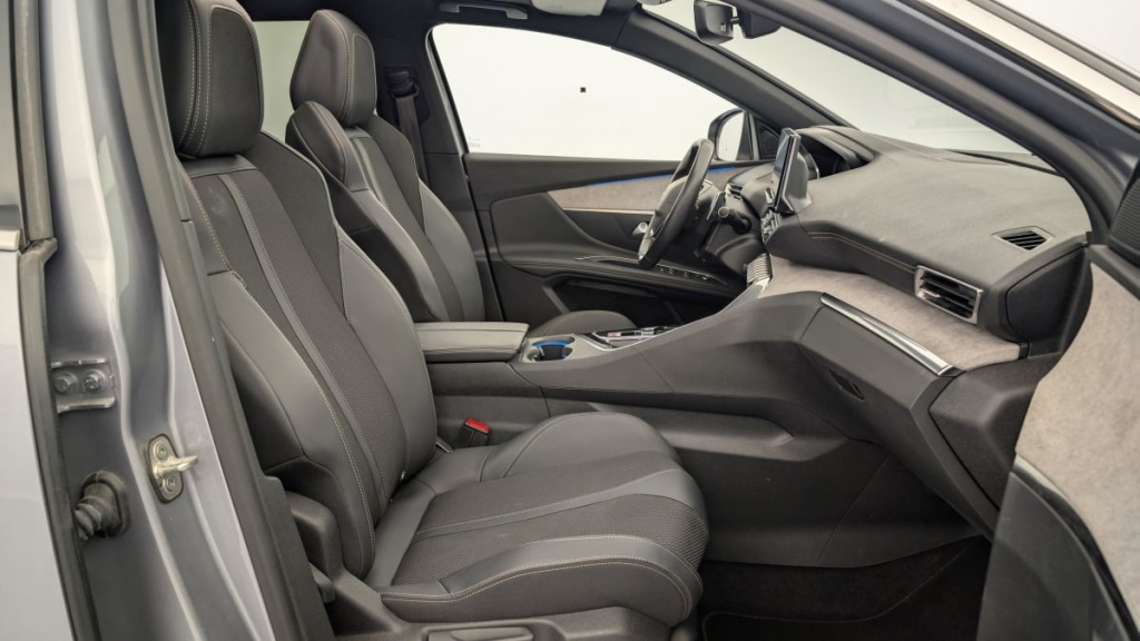 PEUGEOT 3008 Hybrid4 300 e-EAT8 GT - ref: 1-346826 - Photo 9