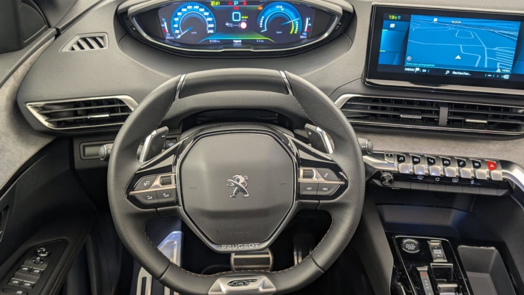 PEUGEOT 3008 Hybrid 225 e-EAT8 GT - ref: 1-346835 - Photo 14
