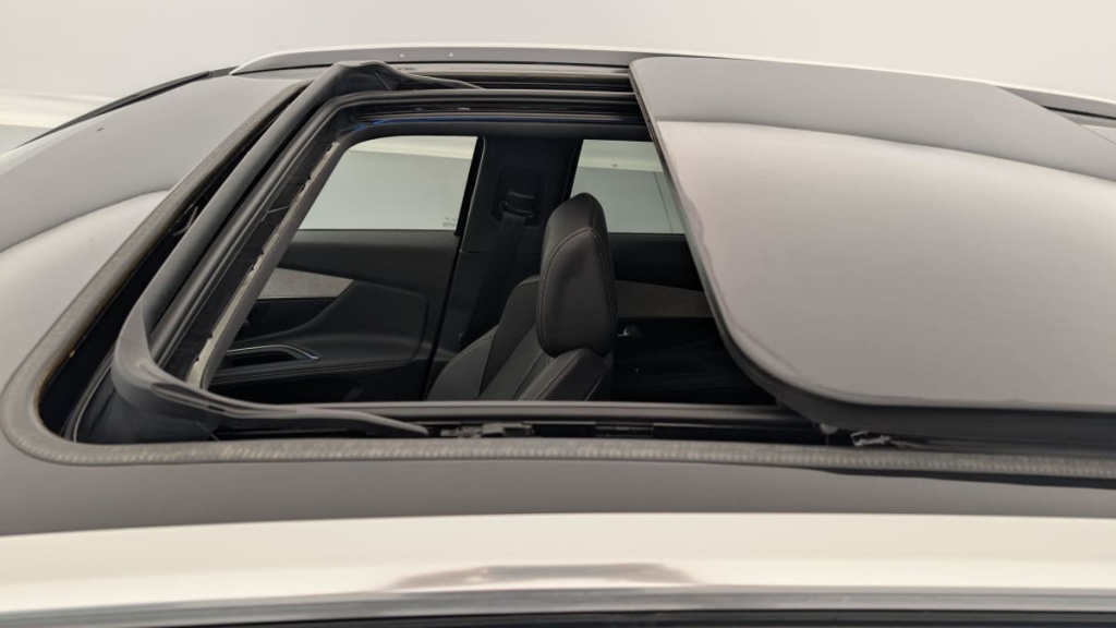 PEUGEOT 3008 Hybrid 225 e-EAT8 GT - ref: 1-346835 - Photo 20