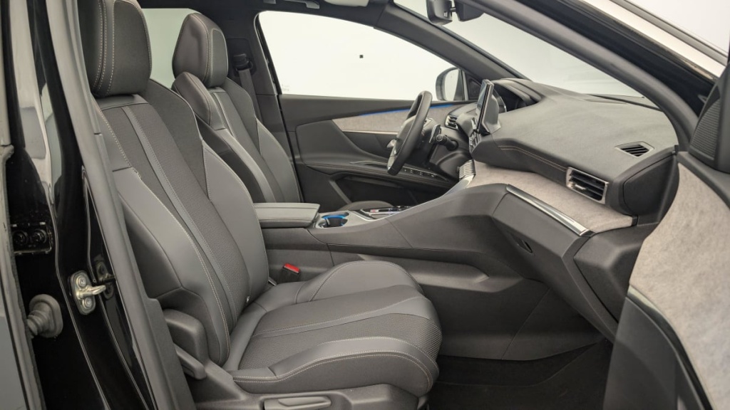 PEUGEOT 3008 Hybrid 225 e-EAT8 GT - ref: 1-346835 - Photo 9