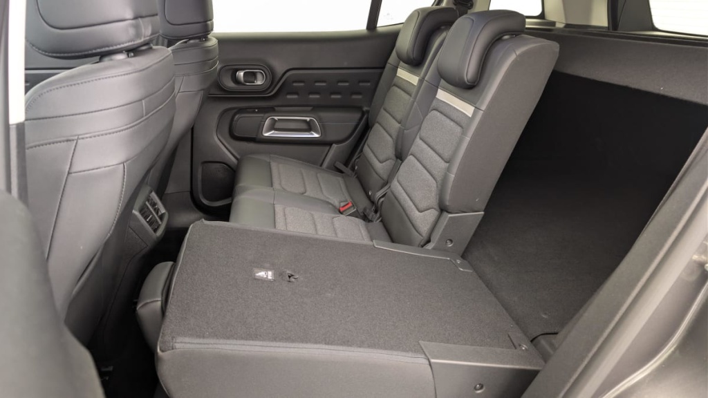 CITROEN C5 Aircross Hybride Rechargeable 225 e-EAT8 Plus - ref: 1-346878 - Photo 12