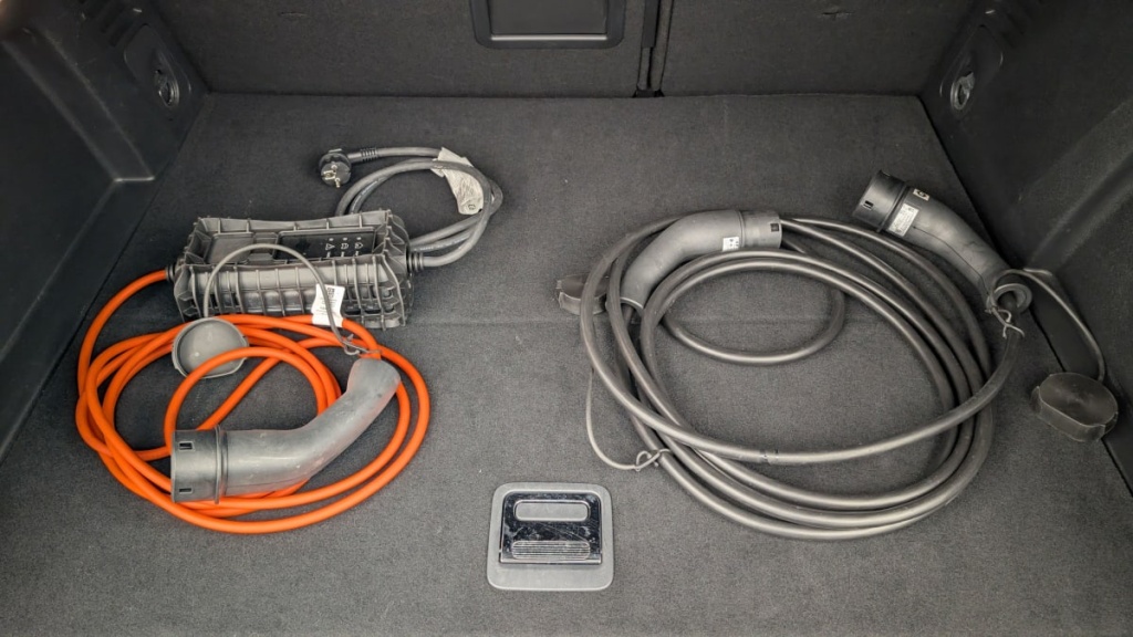 PEUGEOT 3008 Hybrid4 300 e-EAT8 GT - ref: 1-346916 - Photo 16