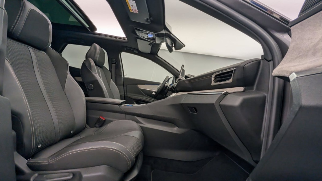PEUGEOT 3008 Hybrid4 300 e-EAT8 GT - ref: 1-346916 - Photo 9