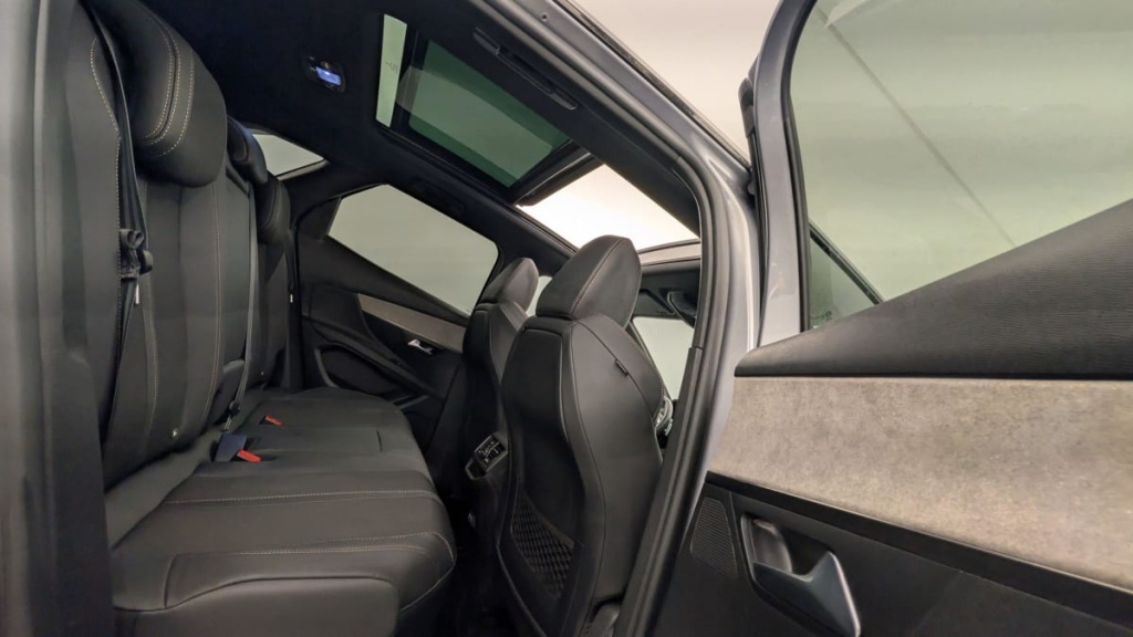 PEUGEOT 3008 Hybrid4 300 e-EAT8 GT - ref: 1-346918 - Photo 10