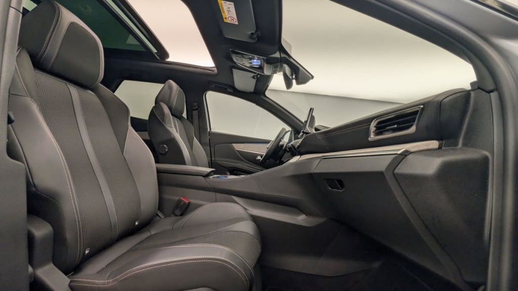 PEUGEOT 3008 Hybrid4 300 e-EAT8 GT - ref: 1-346918 - Photo 9