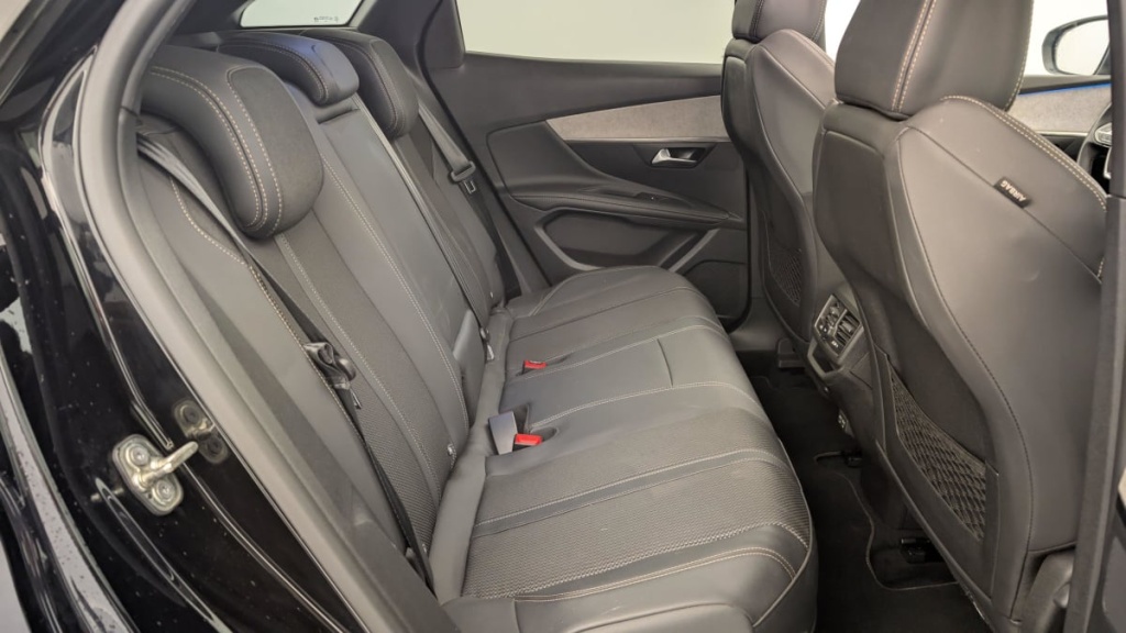 PEUGEOT 3008 Hybrid4 300 e-EAT8 GT - ref: 1-347031 - Photo 10