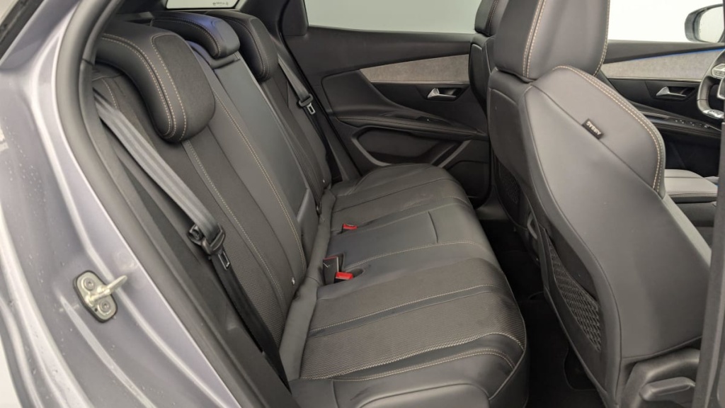 PEUGEOT 3008 Hybrid 225 e-EAT8 GT - ref: 1-347034 - Photo 10