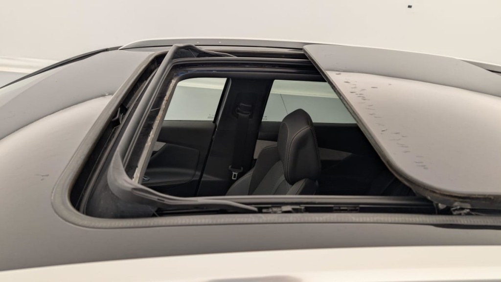 PEUGEOT 3008 Hybrid 225 e-EAT8 GT - ref: 1-347034 - Photo 19