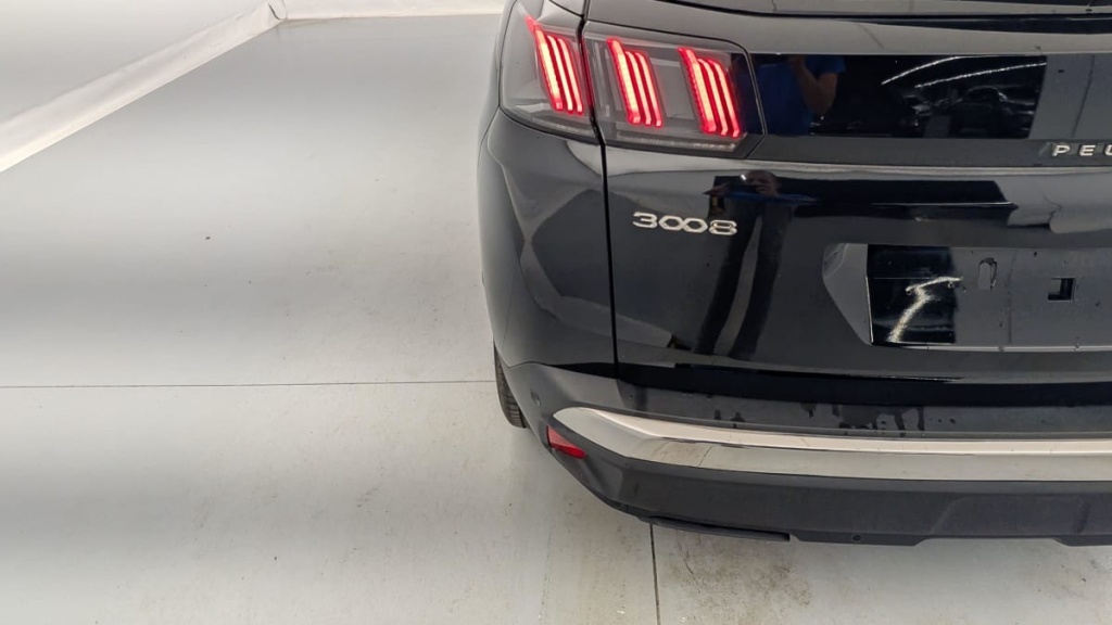 PEUGEOT 3008 Hybrid 225 e-EAT8 Allure Pack - ref: 1-347038 - Photo 17