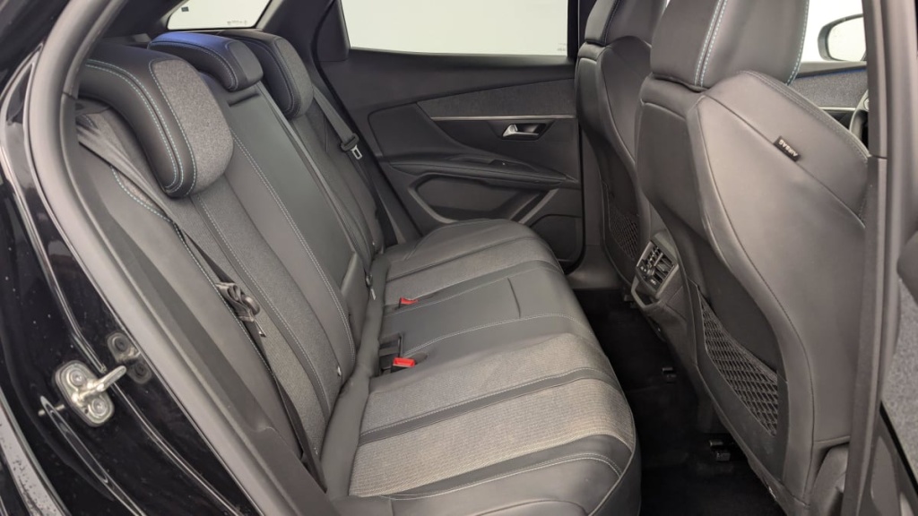 PEUGEOT 3008 Hybrid 225 e-EAT8 Allure Pack - ref: 1-347039 - Photo 10