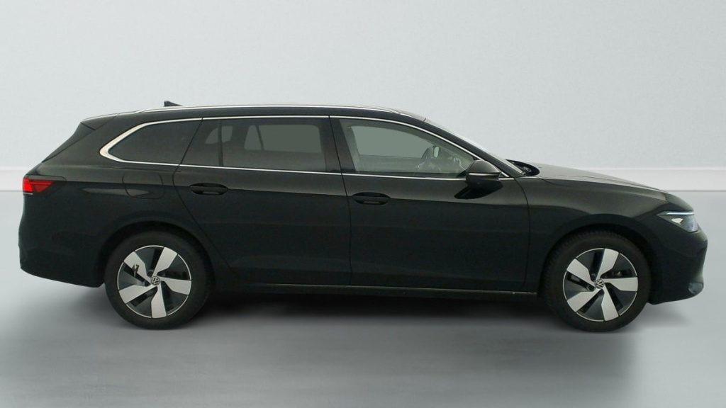 VOLKSWAGEN Passat SW Nouvelle 1.5 ETSI OPF 150 DSG7 LIFE PLUS - ref: 1-347264 - Photo 8