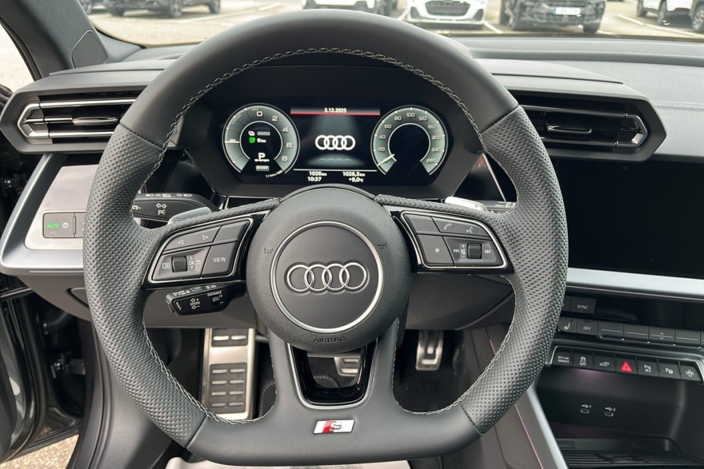 AUDI A3 Sportback 45 TFSI E HYBRIDE RECHARGEABLE 272 S TRONIC 6 S LINE - ref: 1-347330 - Photo 14