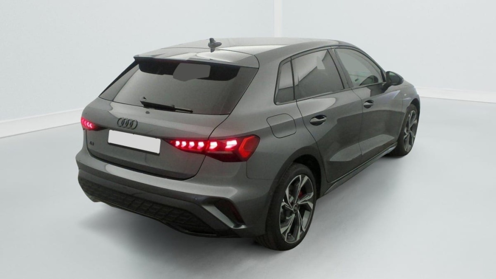 AUDI A3 Sportback 45 TFSI E HYBRIDE RECHARGEABLE 272 S TRONIC 6 S LINE - ref: 1-347334 - Photo 13