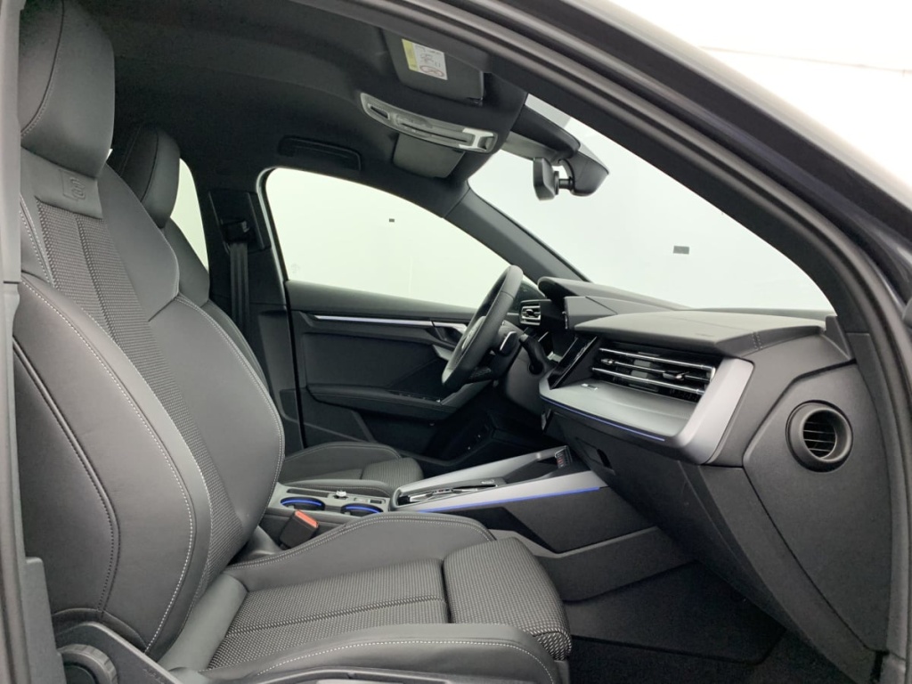 AUDI A3 Sportback 45 TFSI E HYBRIDE RECHARGEABLE 272 S TRONIC 6 S LINE - ref: 1-347334 - Photo 16