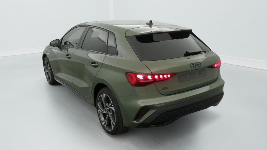 AUDI A3 Sportback 45 TFSI E HYBRIDE RECHARGEABLE 272 S TRONIC 6 S LINE - ref: 1-347337 - Photo 11