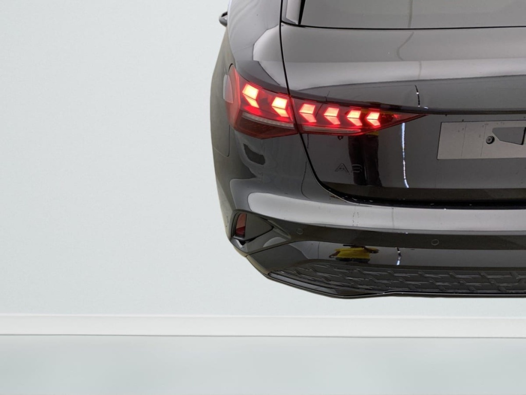 AUDI A3 Sportback 45 TFSI E HYBRIDE RECHARGEABLE 272 S TRONIC 6 S LINE - ref: 1-347345 - Photo 13