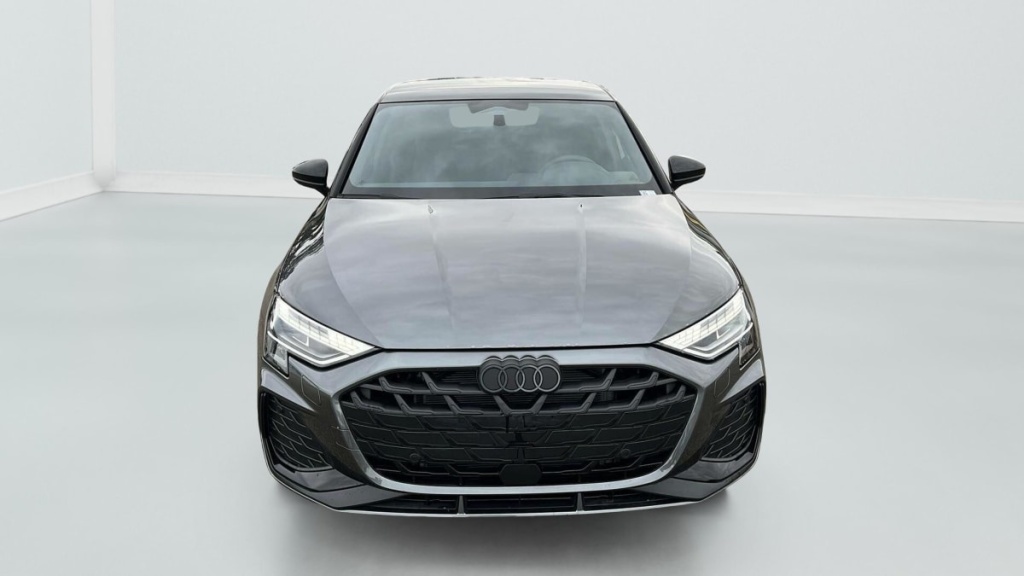 AUDI A3 Sportback 45 TFSI E HYBRIDE RECHARGEABLE 272 S TRONIC 6 S LINE - ref: 1-347382 - Photo 2