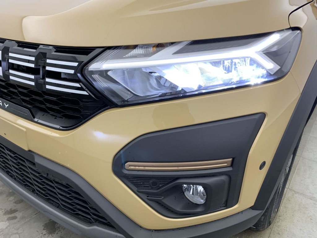 DACIA SANDERO TCe 110 GSR2 Stepway Extreme - ref: 1-348435 - Photo 17