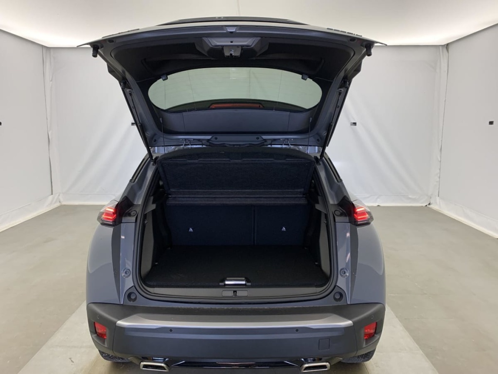 PEUGEOT 2008 Hybrid 145 e-DCS6 GT - ref: 1-348764 - Photo 11