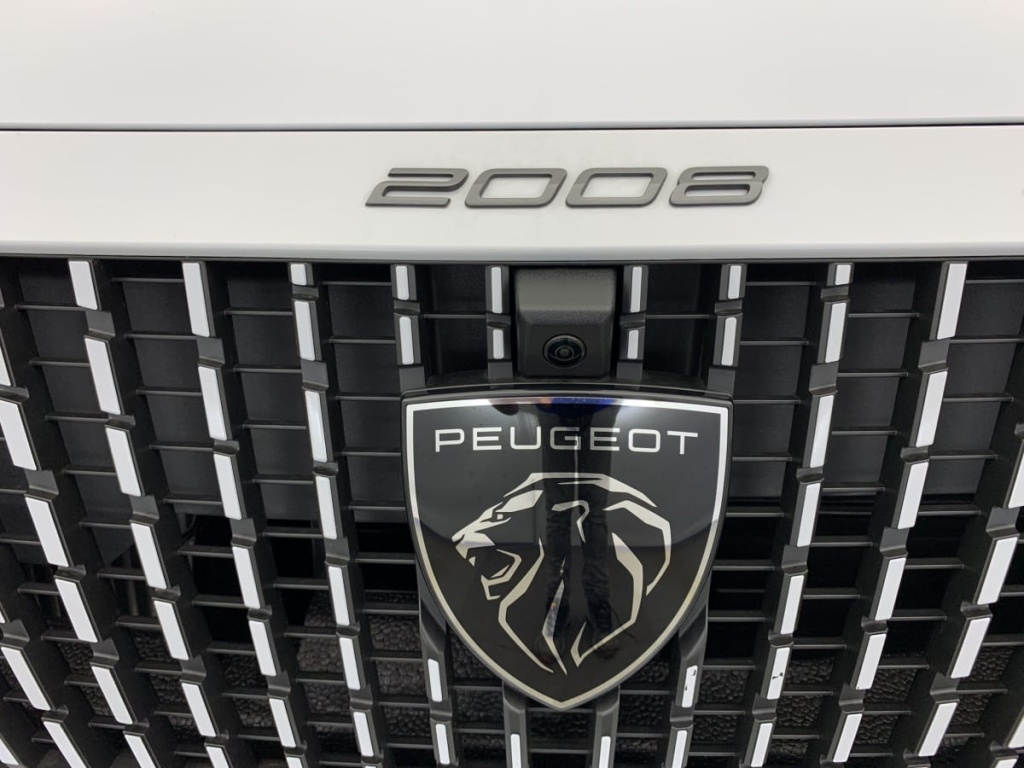 PEUGEOT 2008 Hybrid 145 e-DCS6 GT - ref: 1-348768 - Photo 16