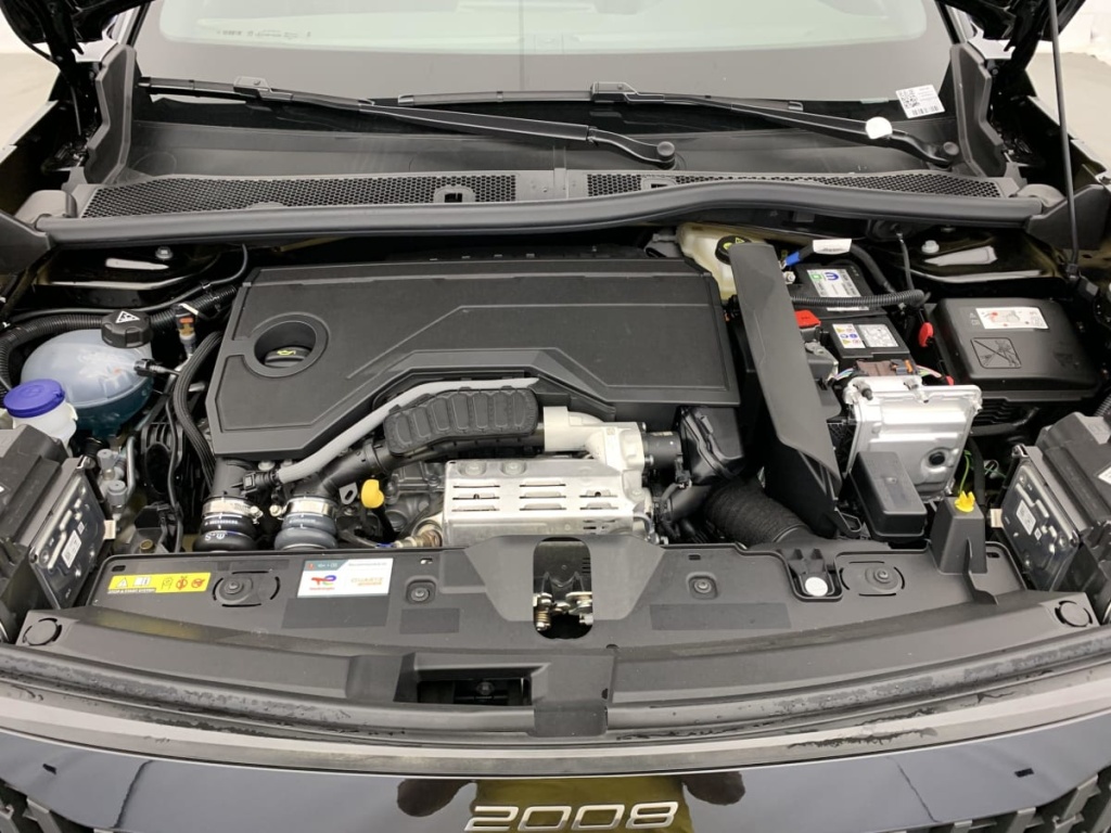 PEUGEOT 2008 Hybrid 145 e-DCS6 GT - ref: 1-348770 - Photo 15