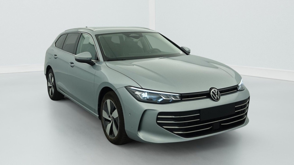 VOLKSWAGEN Passat SW 2.0 TDI EVO SCR 150 DSG7 LIFE PLUS - ref: 1-348961 - Photo 1