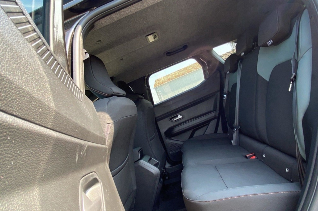 DACIA DUSTER Hybrid 140 Extreme - ref: 1-349043 - Photo 10