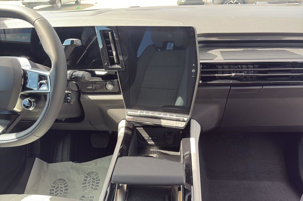 RENAULT Espace Espace E-Tech full hybrid 200 GSR2 Iconic - ref: 1-349348 - Photo 17