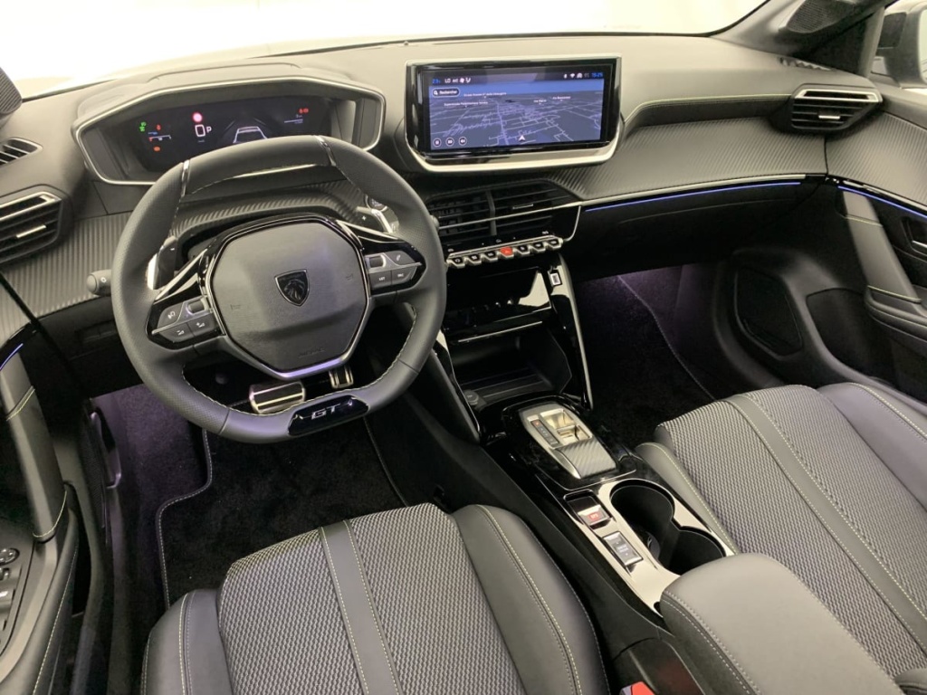 PEUGEOT 208 Hybrid 110 e-DCS6 GT - ref: 1-349758 - Photo 14