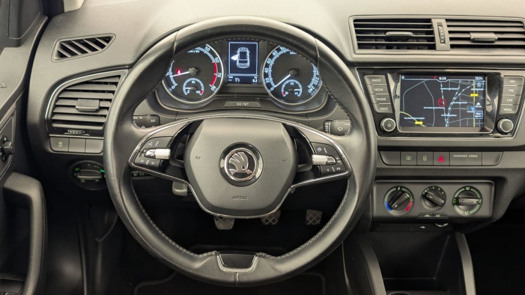 SKODA Fabia 1.0 MPI 60 CH BVM5 BUSINESS - ref: 1-350041 - Photo 14