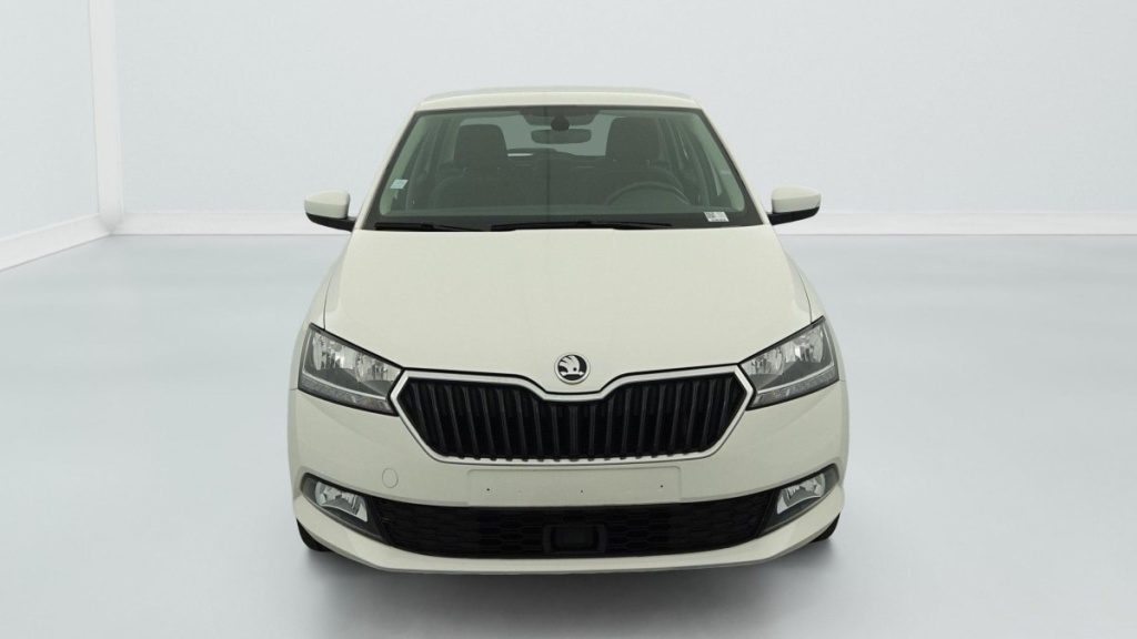 SKODA Fabia 1.0 MPI 60 CH BVM5 BUSINESS - ref: 1-350041 - Photo 2