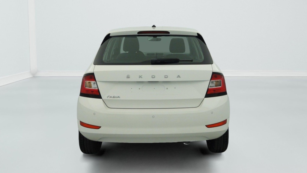 SKODA Fabia 1.0 MPI 60 CH BVM5 BUSINESS - ref: 1-350041 - Photo 6